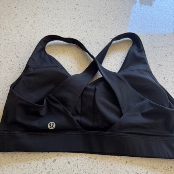 Lululemon Envital Bra, Medium Support, B/C Cup in Black, Size 8 - Picture 9 of 11